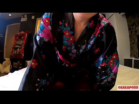 ❤️ Vajza e re cosplay pëlqen seksin deri në orgazmë me një shiringë në një kalorës dhe një blowjob. Vajzë aziatike me pidhi leshtore dhe cica të bukura me kostum tradicional japonez në video amatore që tregon masturbim me lodra qij. Sakura 3 OSAKAPORN. ️❌ Porno në sq.dickies-shop.ru ❌
